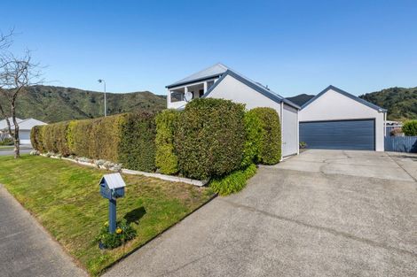 Photo of property in 26 Ranui Street, Waikawa, Picton, 7220