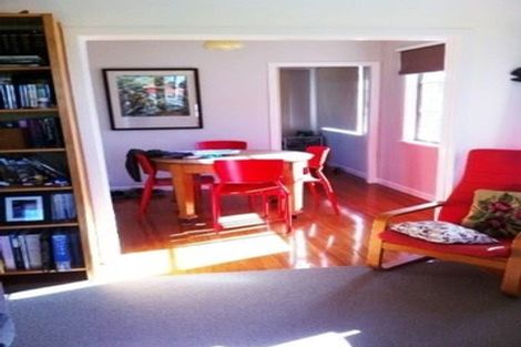 Photo of property in 1/16 Akehurst Avenue, New Lynn, Auckland, 0600