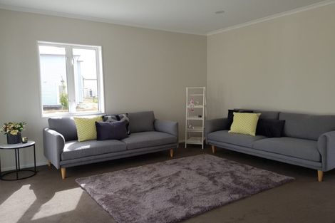 Photo of property in 37 Bellbird Street, Papakura, 2110