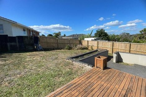 Photo of property in 9 Cottingham Crescent, Mangere East, Auckland, 2024