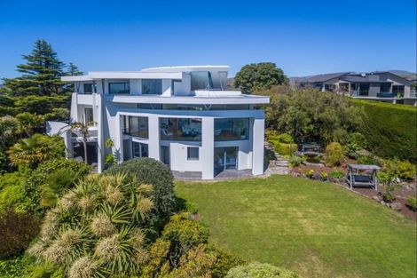 Photo of property in 142 Scarborough Road, Scarborough, Christchurch, 8081