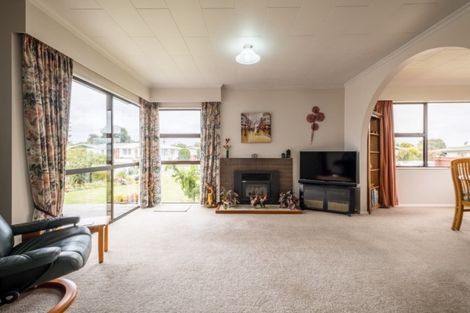 Photo of property in 4 Newbourne Crescent, Redwoodtown, Blenheim, 7201