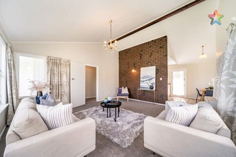 Photo of property in 231 Dowse Drive, Maungaraki, Lower Hutt, 5010