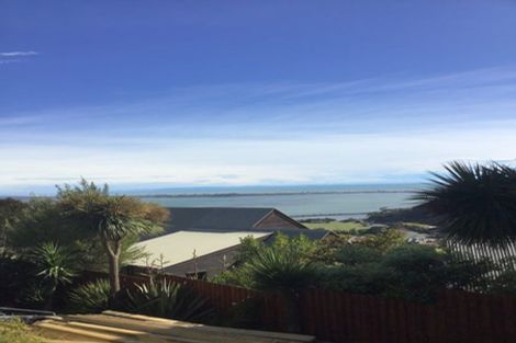 Photo of property in 17 Selleck Street, Mount Pleasant, Christchurch, 8081