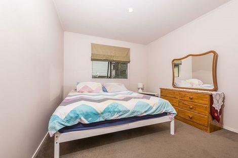 Photo of property in 26 Dovey Place, Massey, Auckland, 0614