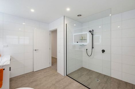 Photo of property in 18 Petrel Close, Paraparaumu Beach, Paraparaumu, 5032