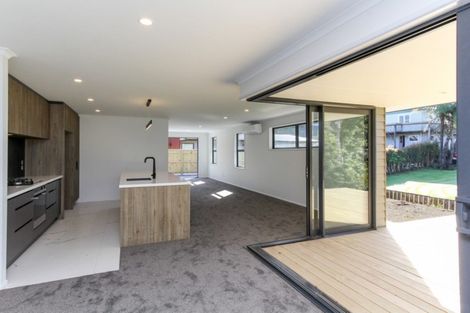 Photo of property in 5 Mackillop Way, Brooklands, New Plymouth, 4310