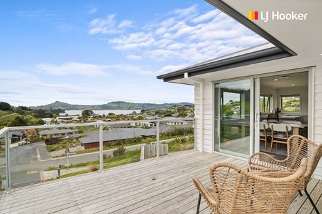 Photo of property in 17 Glendermid Close, Sawyers Bay, Port Chalmers, 9023