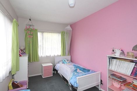 Photo of property in 35 Pannell Avenue, Wainoni, Christchurch, 8061