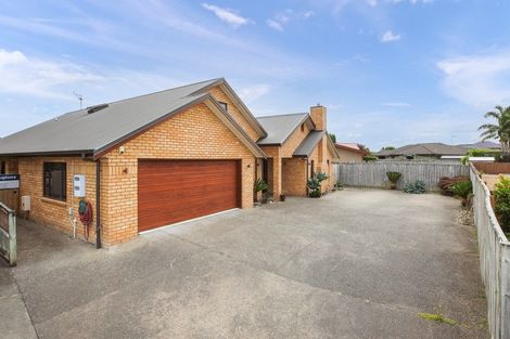 Photo of property in 49 Coleraine Drive, Rototuna, Hamilton, 3210