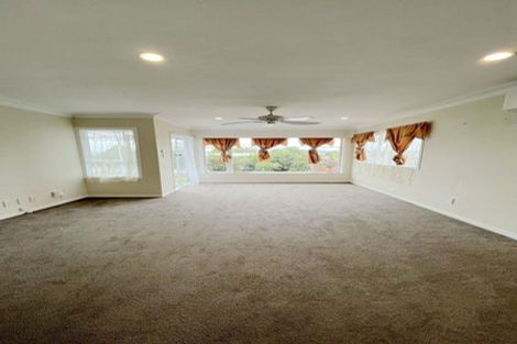 Photo of property in 42 Tiroroa Avenue, Te Atatu South, Auckland, 0610