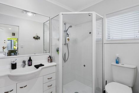 Photo of property in 30 Saint Heliers Place, Papamoa Beach, Papamoa, 3118