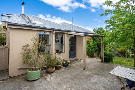 Photo of property in 21 Peel Street, Lawrence, 9532