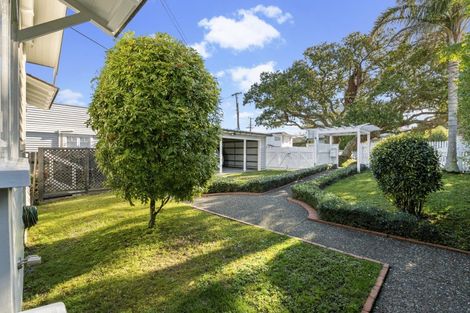 Photo of property in 7 Bruce Street, Northcote Point, Auckland, 0627