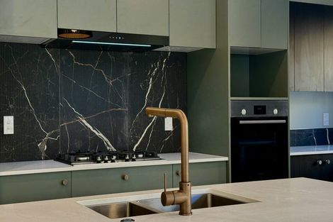 Photo of property in 5 Swinton Place, Churton Park, 6037