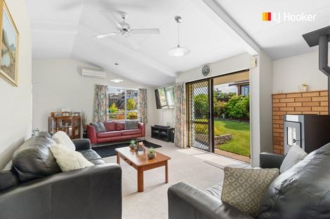 Photo of property in 29 Estuary Crescent, Fairfield, Dunedin, 9018