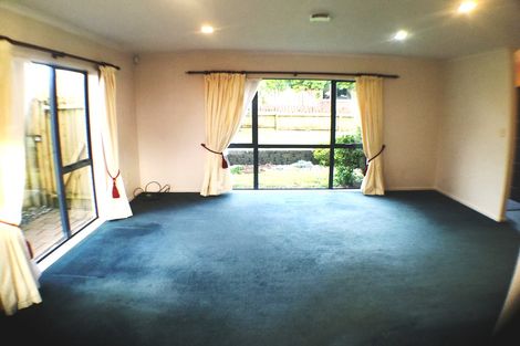 Photo of property in 21 Pitt Avenue, Clendon Park, Auckland, 2103