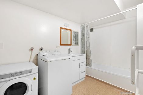 Photo of property in 10/5 Hopper Street, Mount Cook, Wellington, 6011