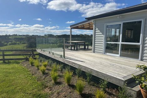 Photo of property in 7 Cottle Road, Taupaki, Henderson, 0782