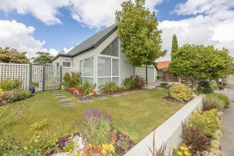 Photo of property in 46 Westgrove Avenue, Avonhead, Christchurch, 8042