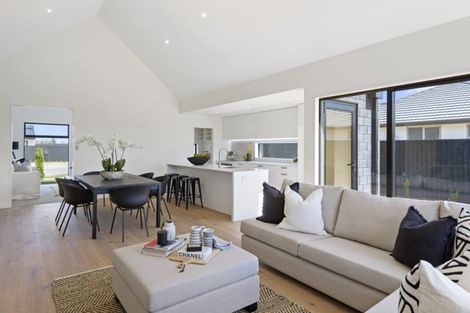 Photo of property in 17 Little Gem Road, Hornby, Christchurch, 8025