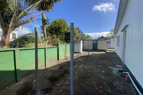Photo of property in 1/40c West Coast Road, Glen Eden, Auckland, 0602