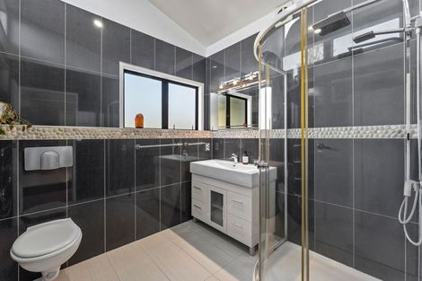 Photo of property in 34 Spinnaker Drive, Te Atatu Peninsula, Auckland, 0610