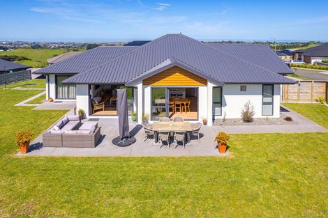 Photo of property in 25 Tirimoana Place, Otamatea, Whanganui, 4501