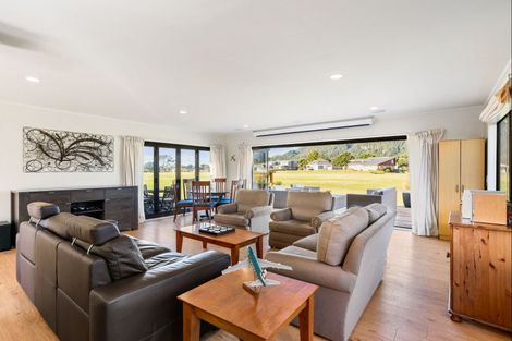 Photo of property in 16 Braddock Grove, Pauanui, Hikuai, 3579