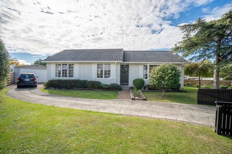 Photo of property in 86 Ruamahanga Crescent, Terrace End, Palmerston North, 4410