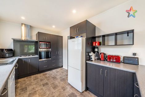 Photo of property in 36 Horoeka Street, Stokes Valley, Lower Hutt, 5019