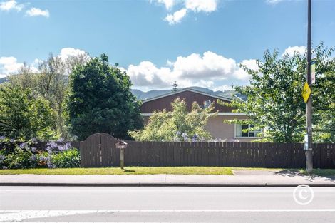 Photo of property in 292 Main Road, Tawa, Wellington, 5028