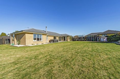 Photo of property in 9 Dundee Close, Darfield, 7510