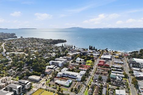Photo of property in 5/773 Beach Road, Browns Bay, Auckland, 0630
