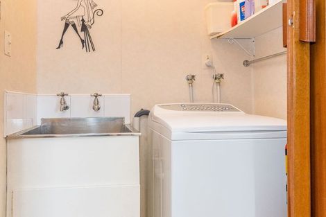 Photo of property in 14a Royal Crescent, Saint Kilda, Dunedin, 9012