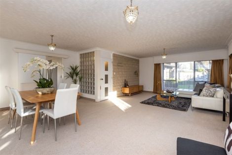 Photo of property in 11 Jamell Place, Avonhead, Christchurch, 8042