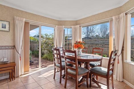 Photo of property in 5 Buckingham Place, Bethlehem, Tauranga, 3110