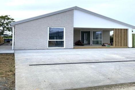 Photo of property in 2 Hauhake Lane, Omokoroa, 3114