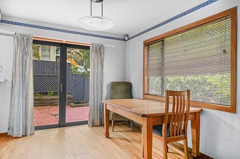 Photo of property in 37 Cornwall Road, Lyttelton, 8082