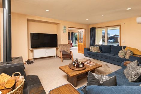 Photo of property in 7 Kings Drive, Wanaka, 9305