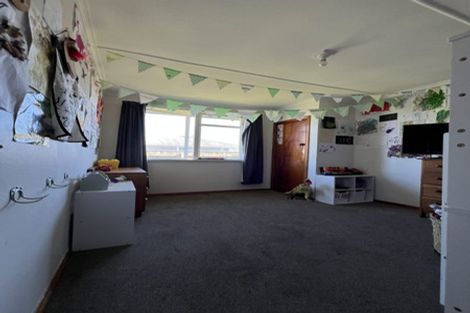 Photo of property in 19 James Street, Dannevirke, 4930