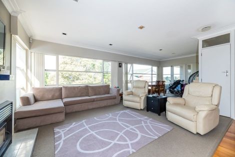 Photo of property in 30 Triangle Road, Massey, Auckland, 0614