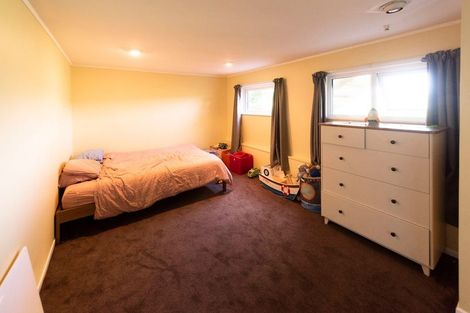Photo of property in 17 Bedford Street, Northland, Wellington, 6012