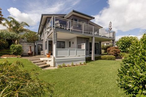 Photo of property in 36 Downing Place, Welcome Bay, Tauranga, 3112