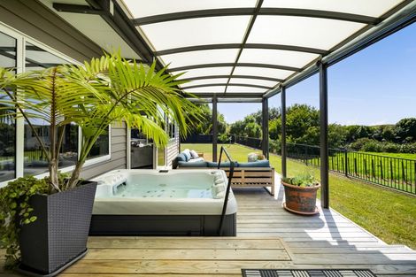 Photo of property in 5d Vardon Way, Waiwhakaiho, New Plymouth, 4312