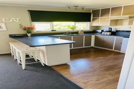 Photo of property in 268 Main North Road, Redwood, Christchurch, 8051