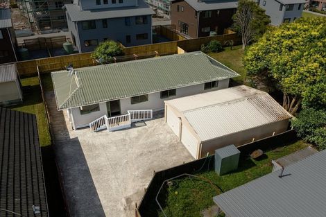 Photo of property in 11a Keeling Road, Henderson, Auckland, 0612