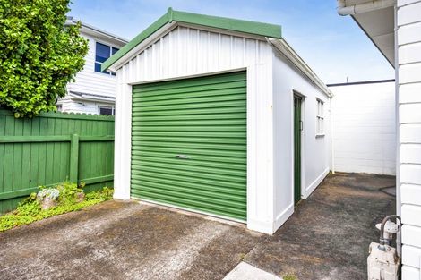 Photo of property in 57 Murray Avenue, Hawera, 4610
