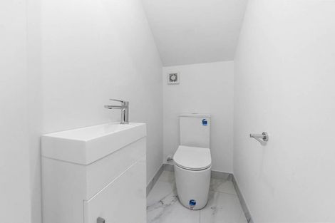 Photo of property in 35 John Gray Street, Papakura, 2110