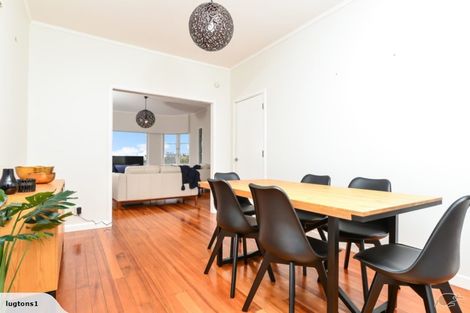 Photo of property in 24 Banbury Crescent, Fairfield, Hamilton, 3214